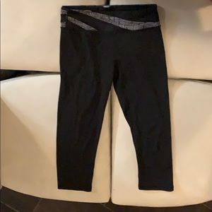 Lulu cropped leggings!!
